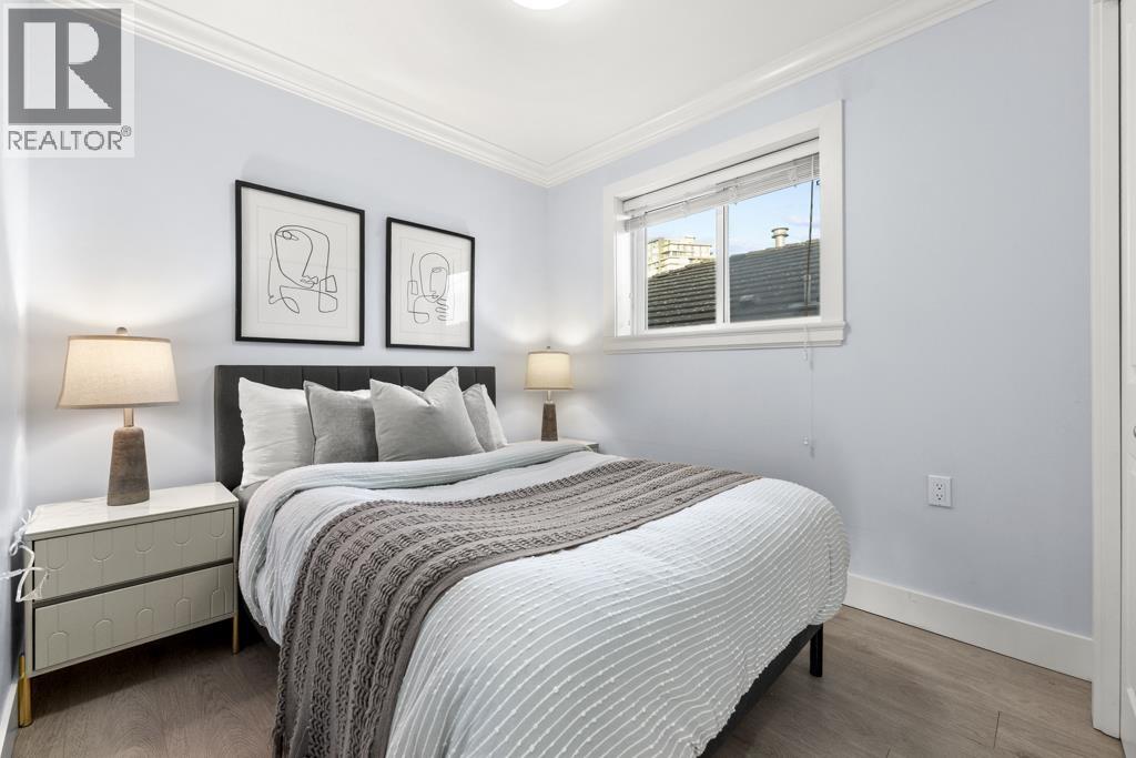 2216 Mannering Avenue Property Photo 10
