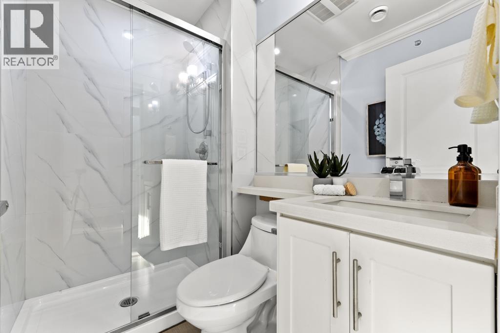 2216 Mannering Avenue Property Photo 12