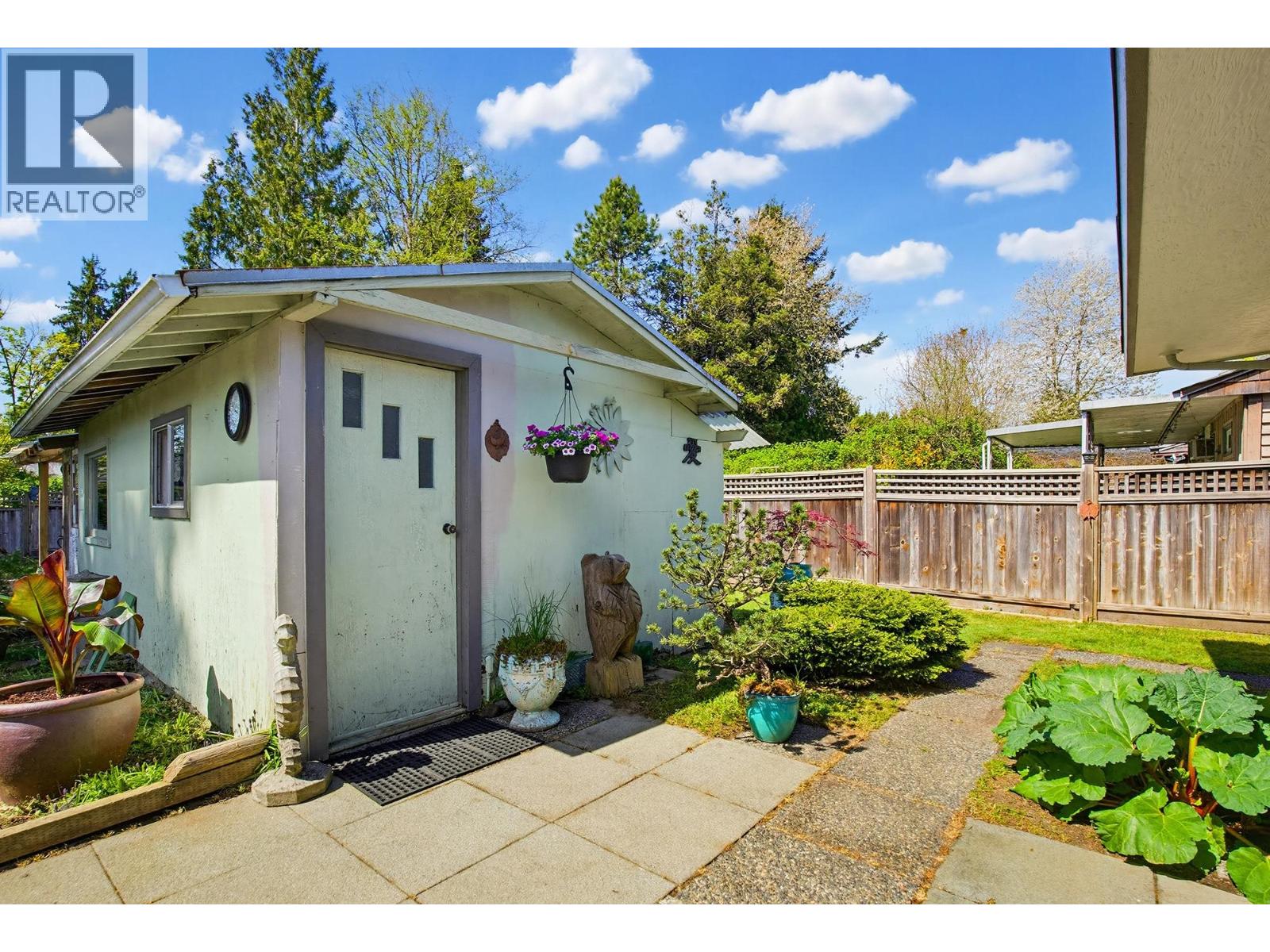 11895 230 Street Property Photo 18