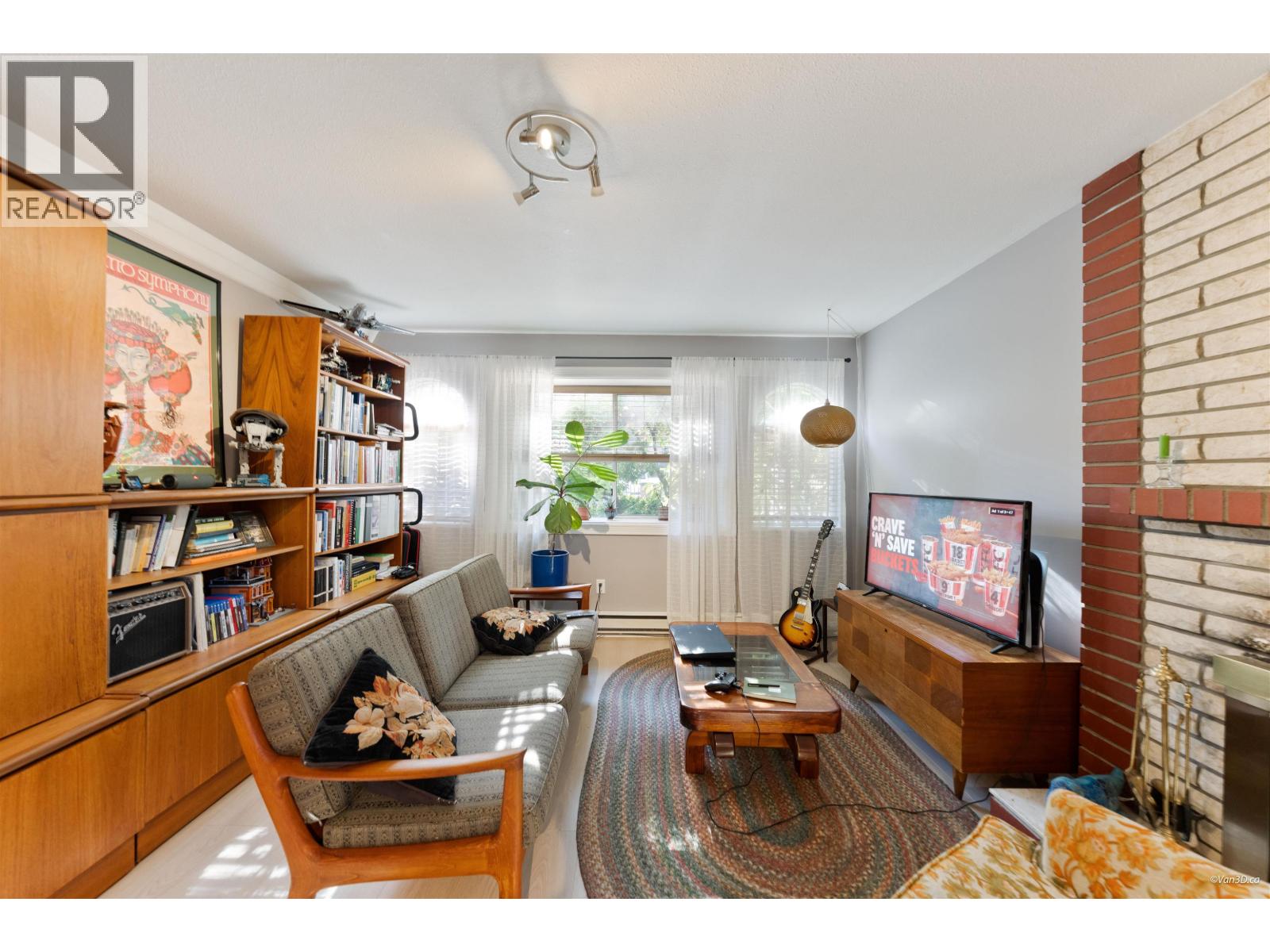 195 W 17th Avenue Property Photo 11