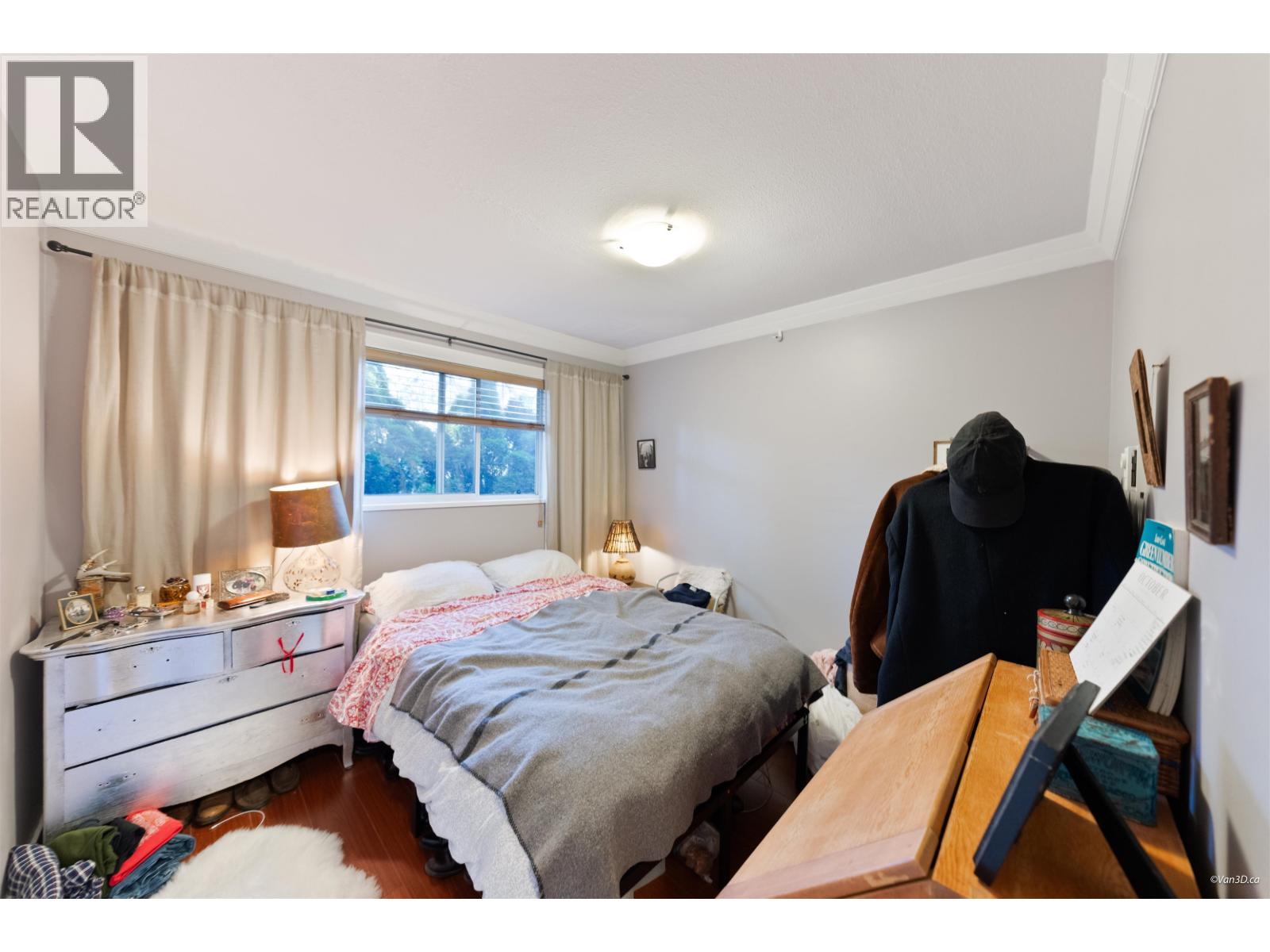 195 W 17th Avenue Property Photo 16