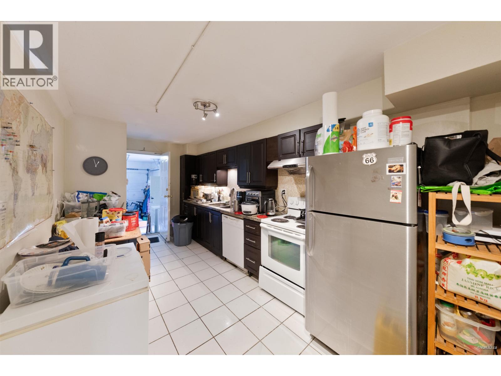 195 W 17th Avenue Property Photo 20