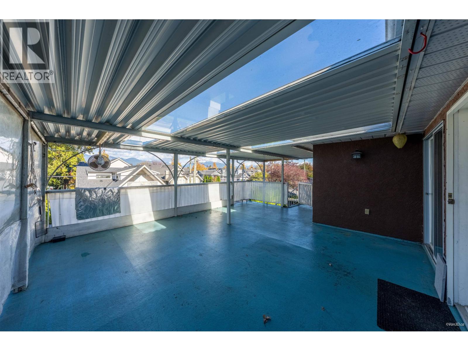 195 W 17th Avenue Property Photo 35