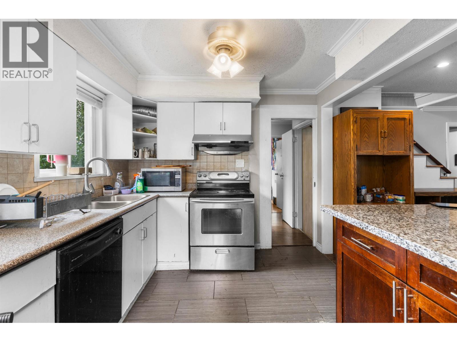 1970 Sperling Avenue Property Photo 12