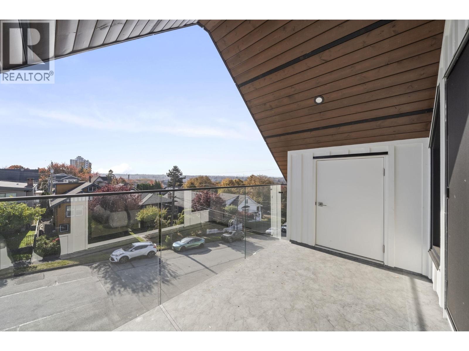 1 3623 Triumph Street Property Photo 33
