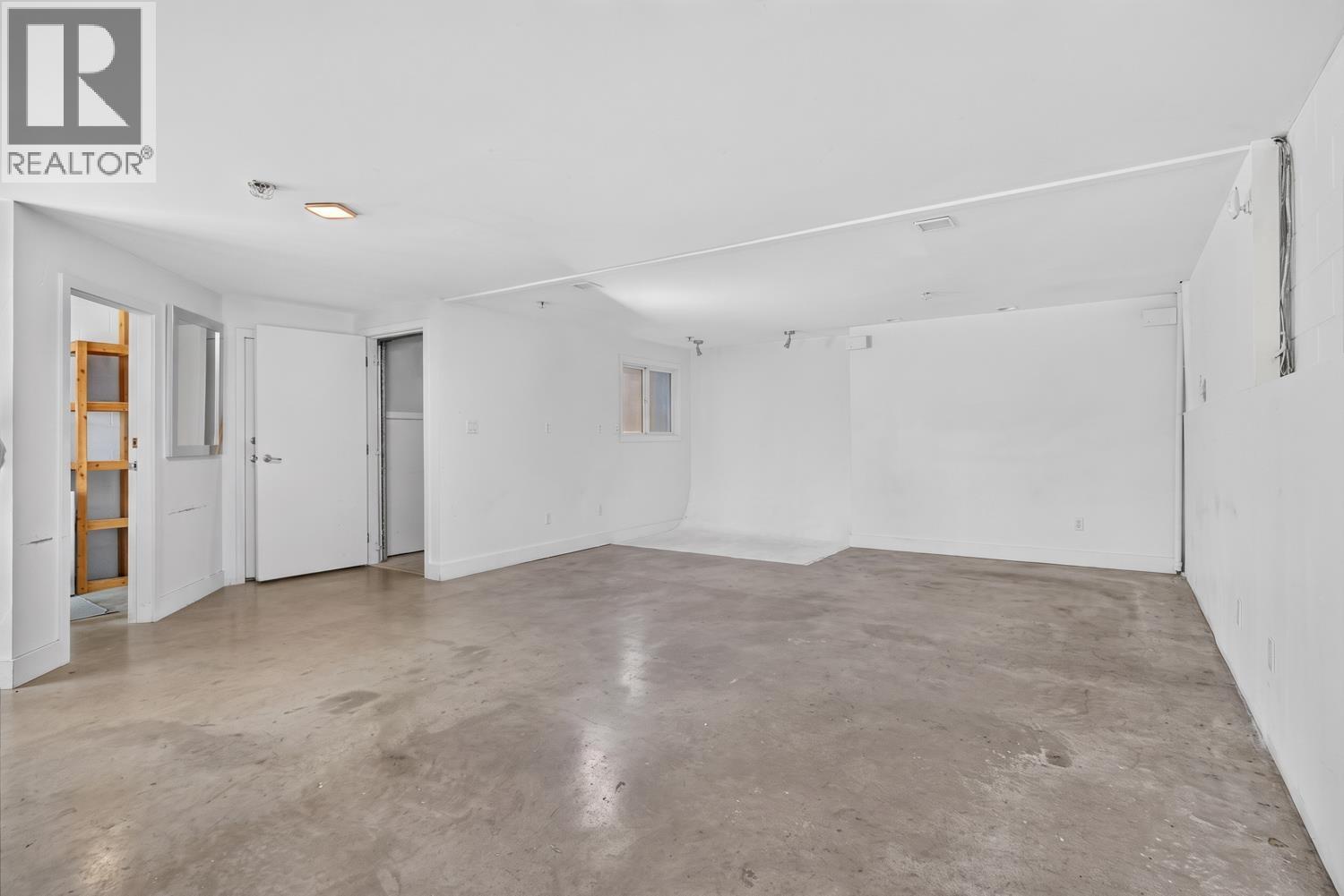 530 Vernon Drive Property Photo 21