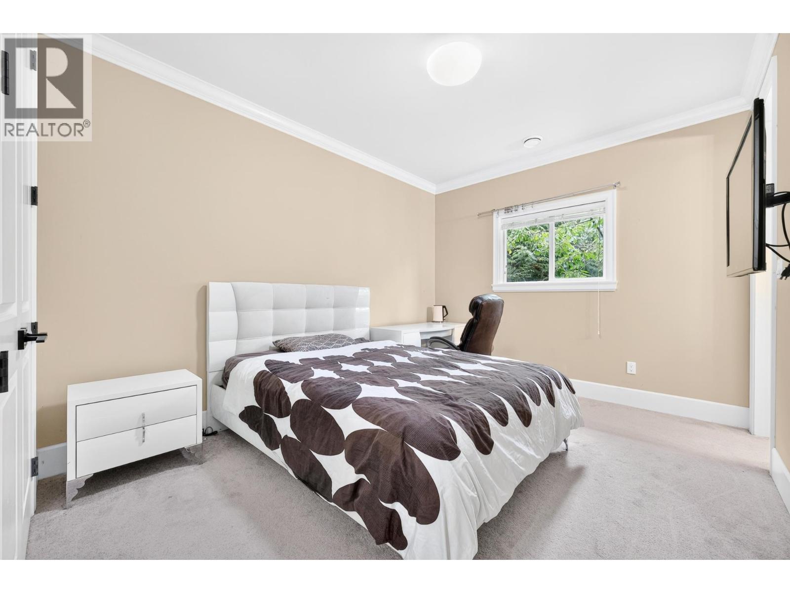 9491 Glenbrook Drive Property Photo 32