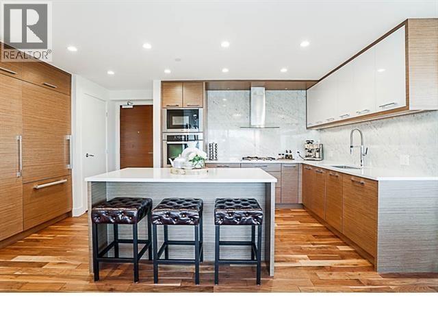 2202 4360 Beresford Street Property Photo 4
