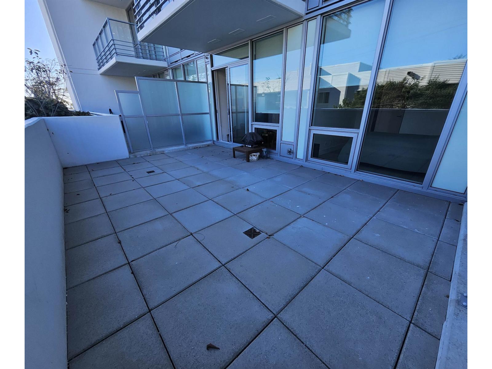 206 1342 Johnston Road Property Photo 20