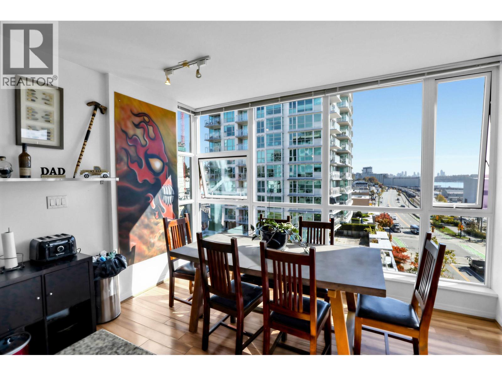 806 168 E Esplanade Avenue Property Photo 7