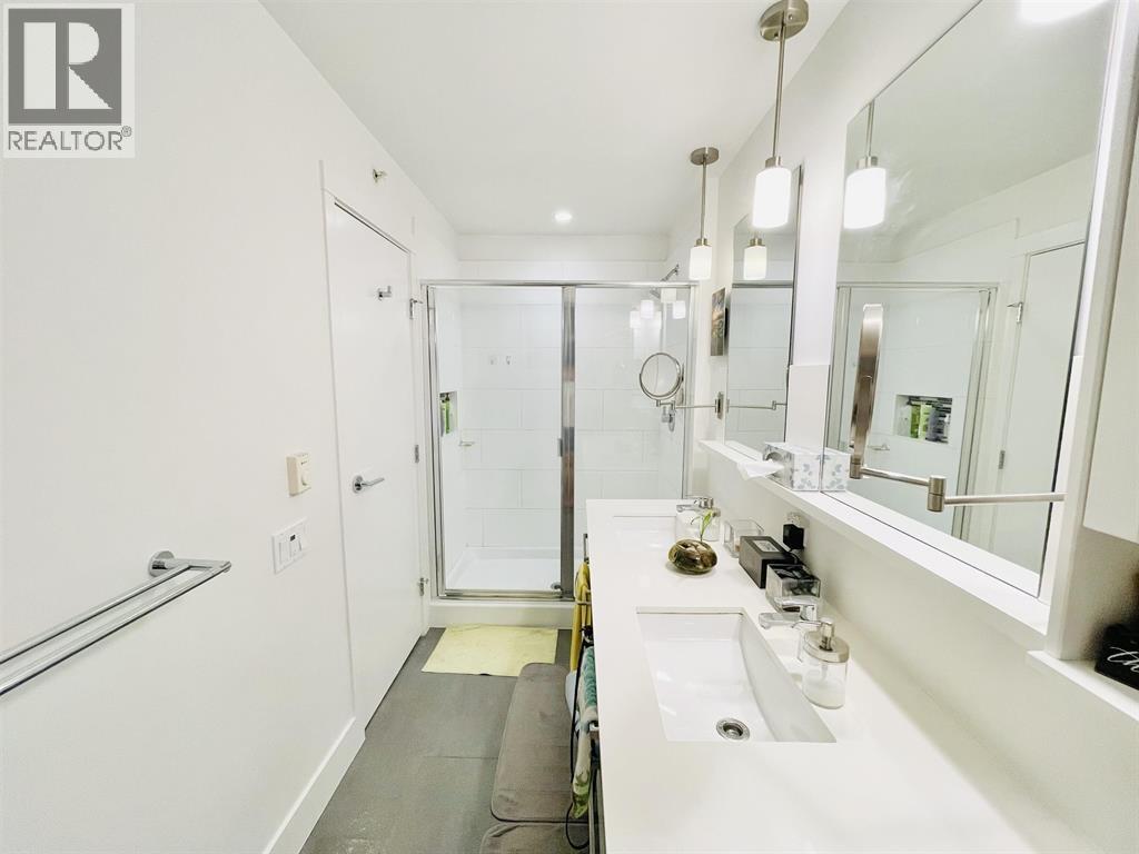 35 6868 Burlington Avenue Property Photo 8