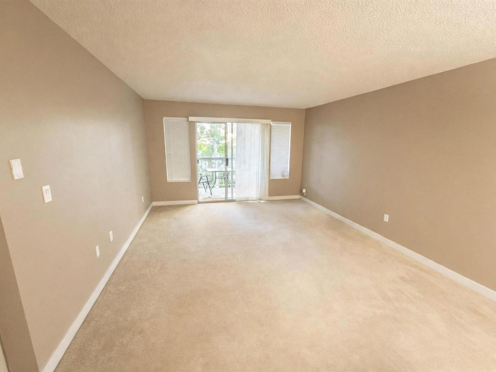 203 5664 200 Street Property Photo 4
