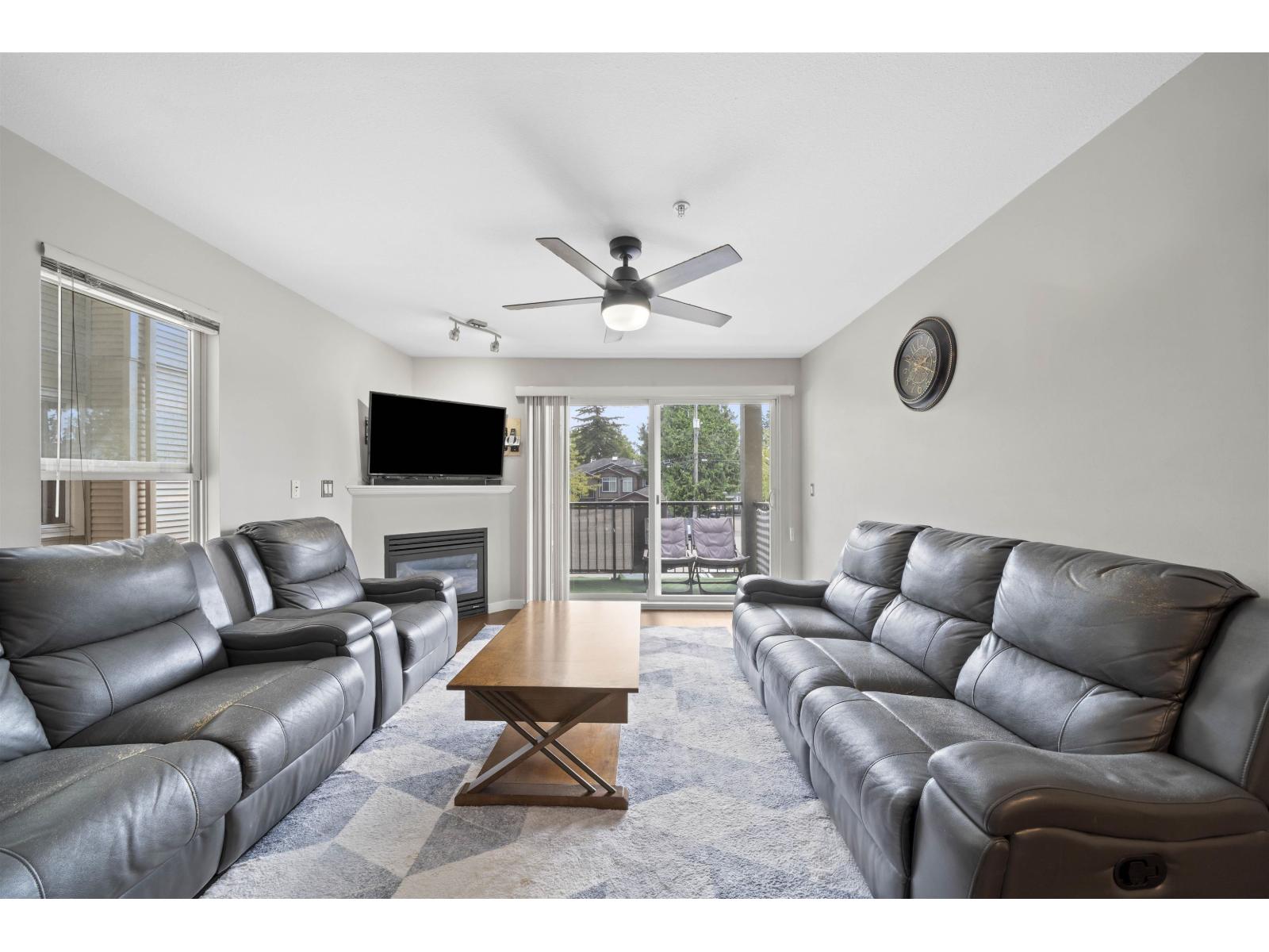207 12083 92a Avenue Property Photo 10