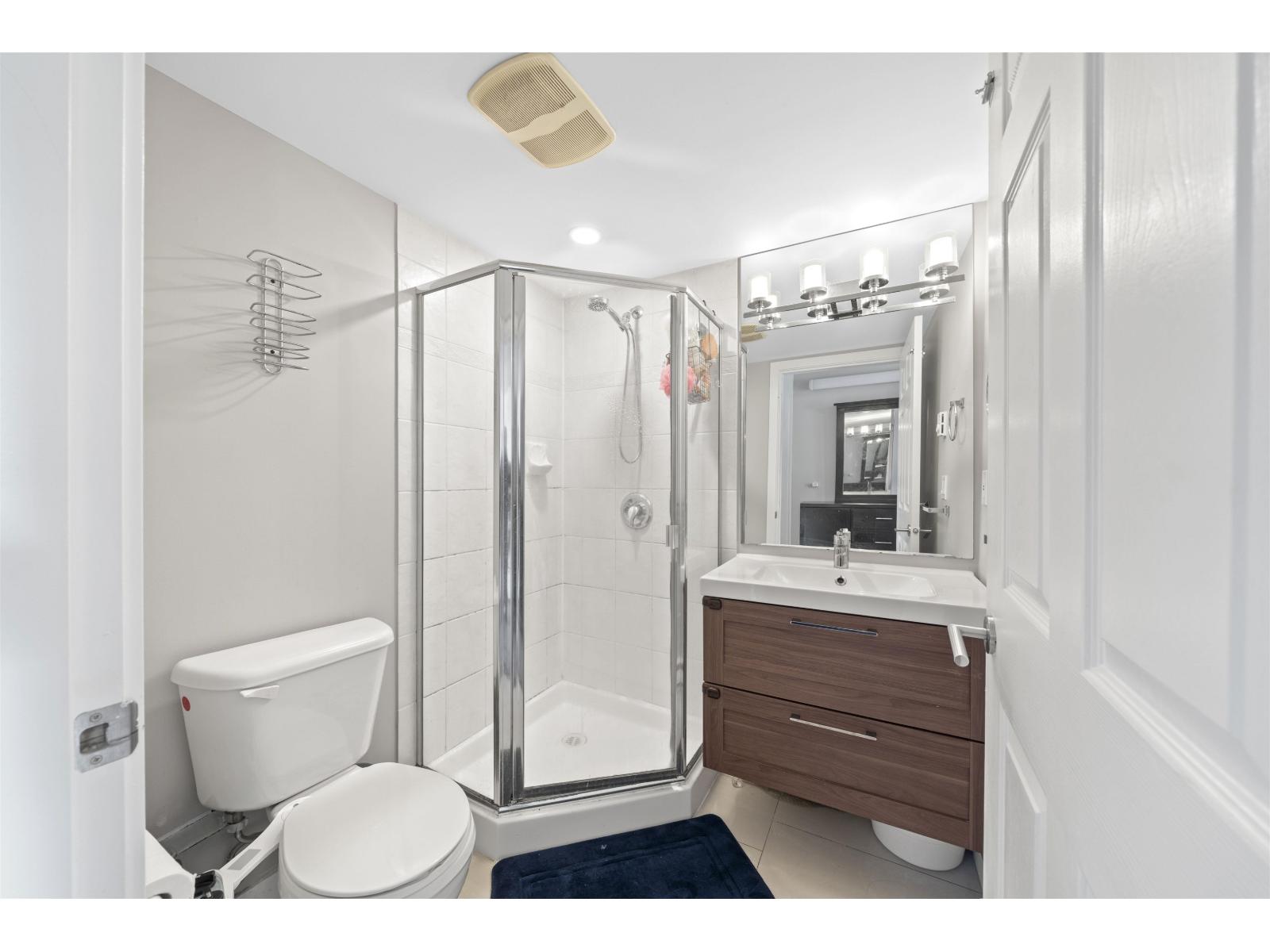 207 12083 92a Avenue Property Photo 16