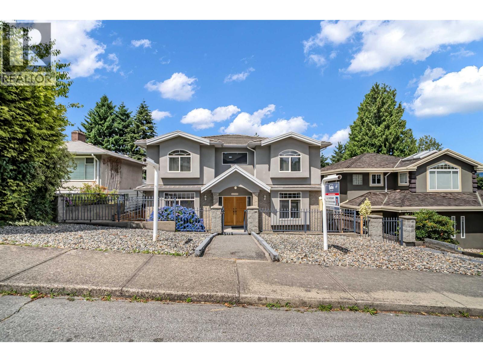 4049 Curle Avenue Property Photo 3