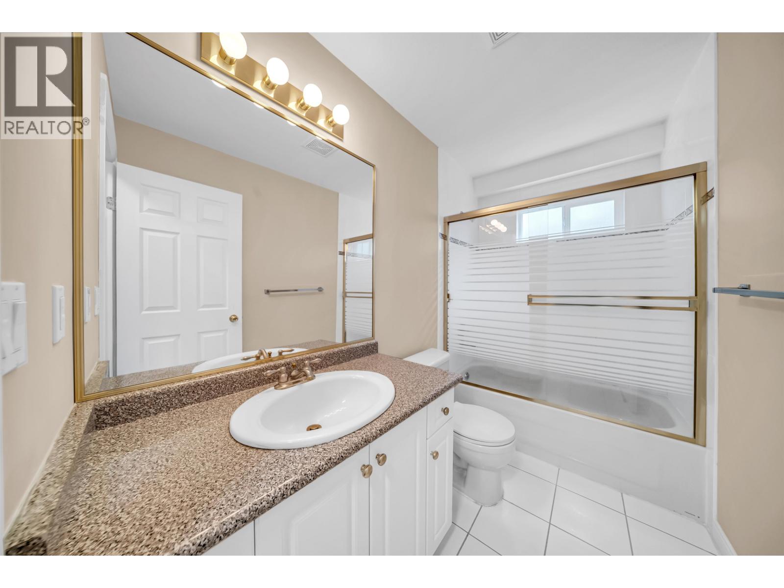 4049 Curle Avenue Property Photo 12
