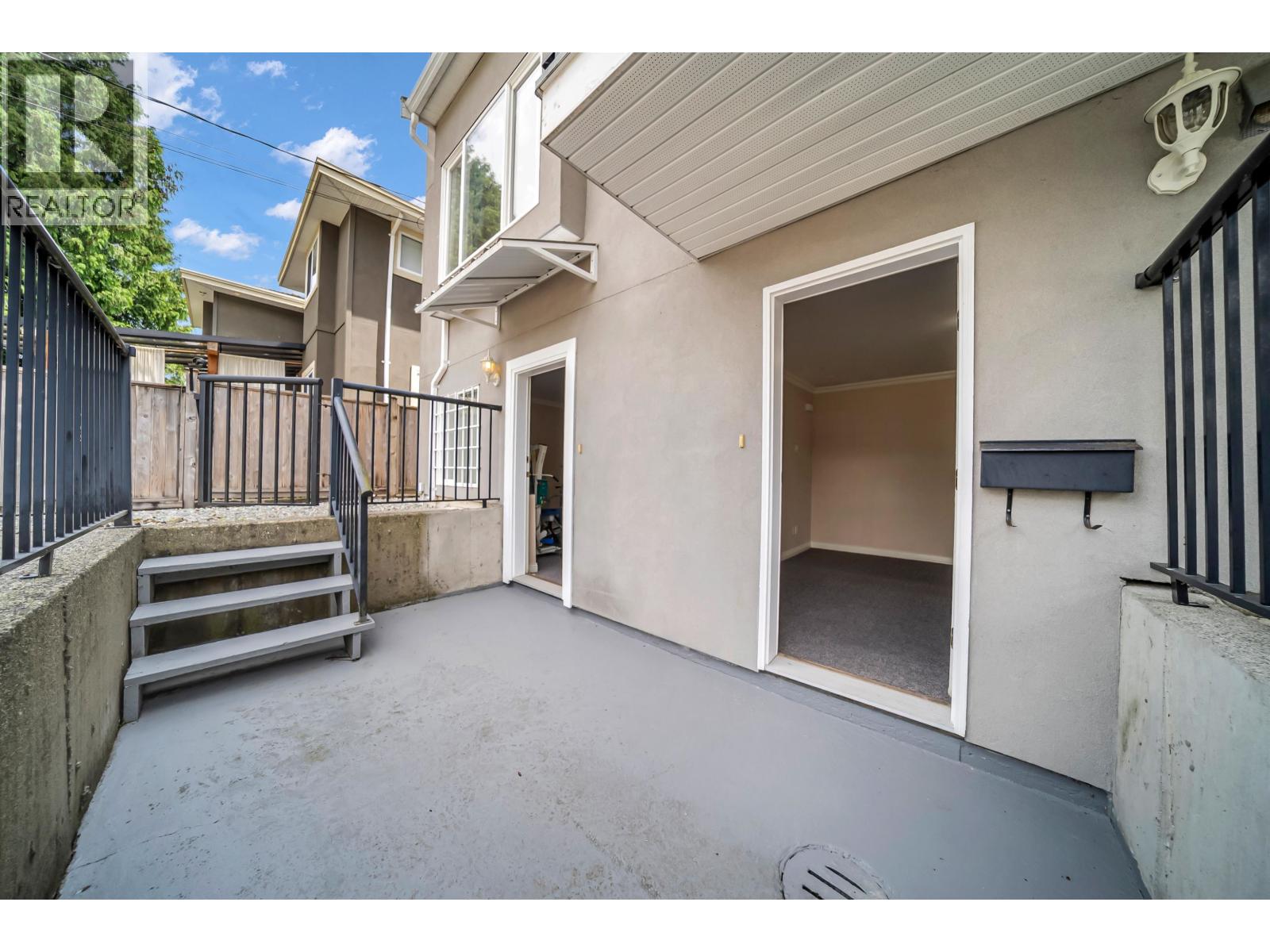 4049 Curle Avenue Property Photo 16