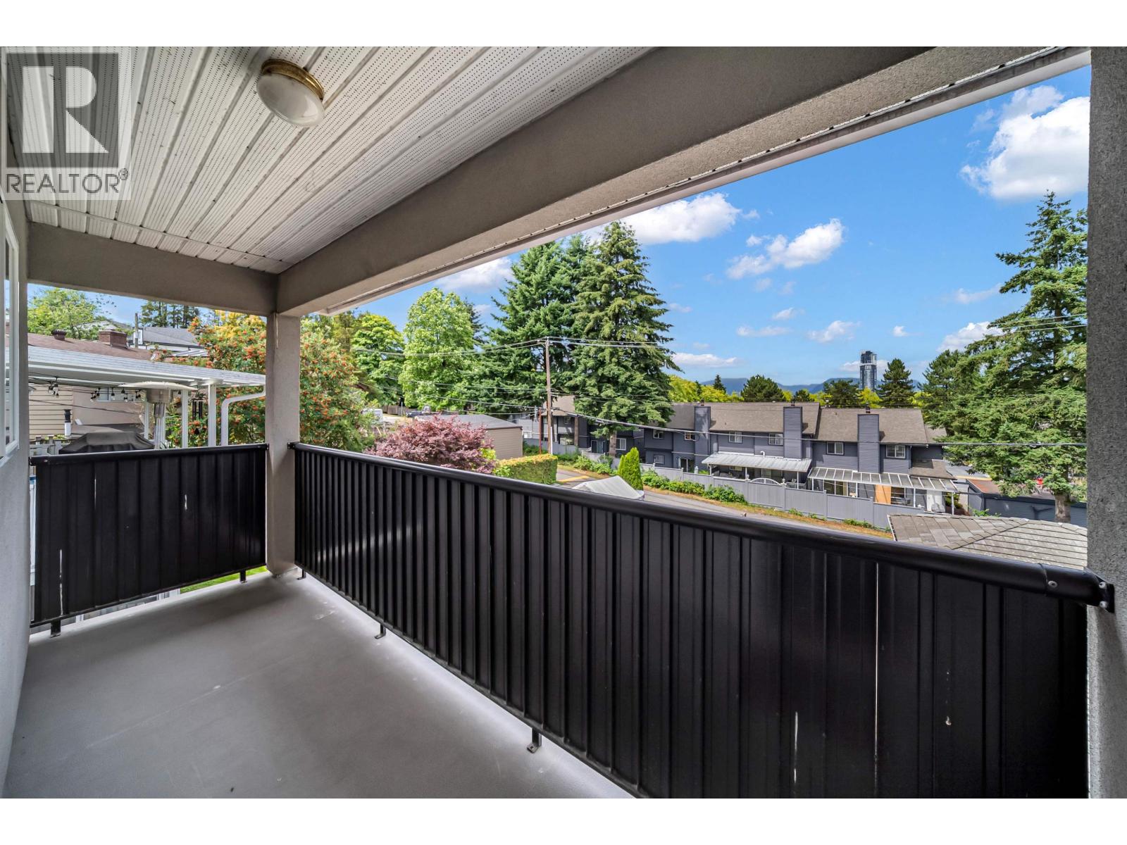 4049 Curle Avenue Property Photo 24
