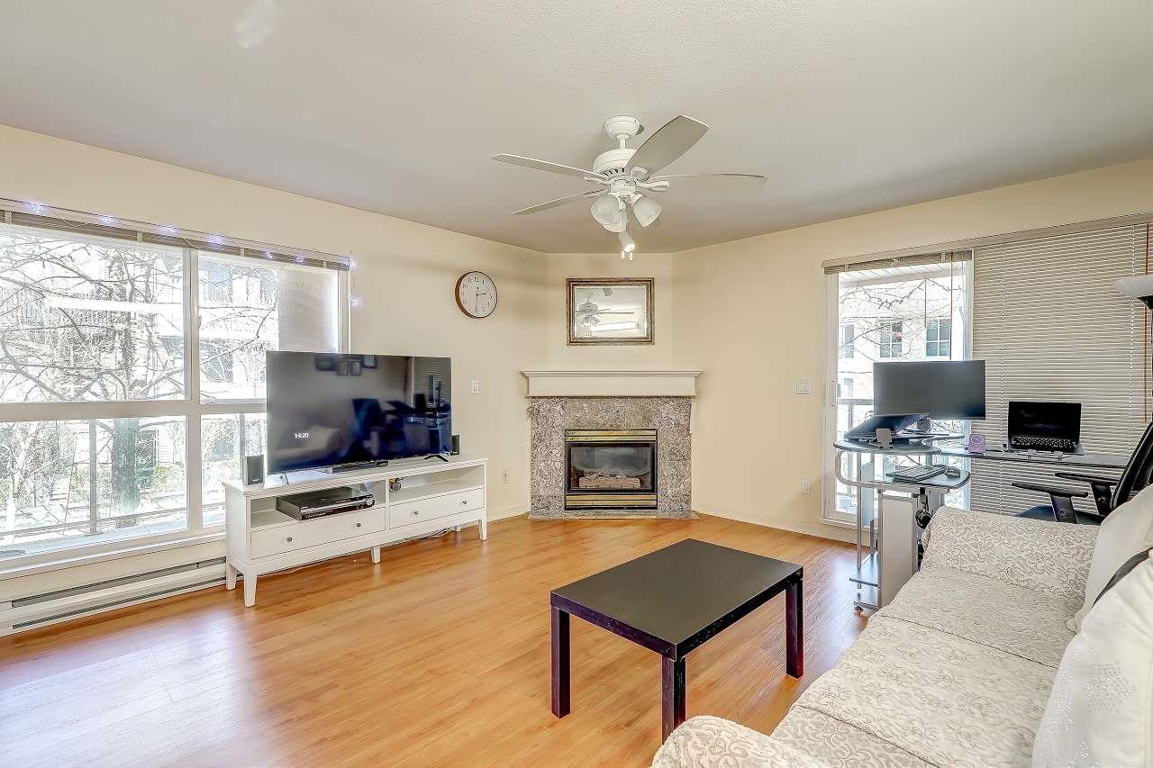 210 14980 101a Avenue Property Photo 5