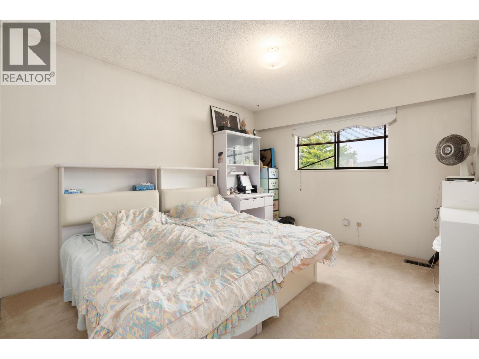 7340 Schaefer Avenue Property Photo 14