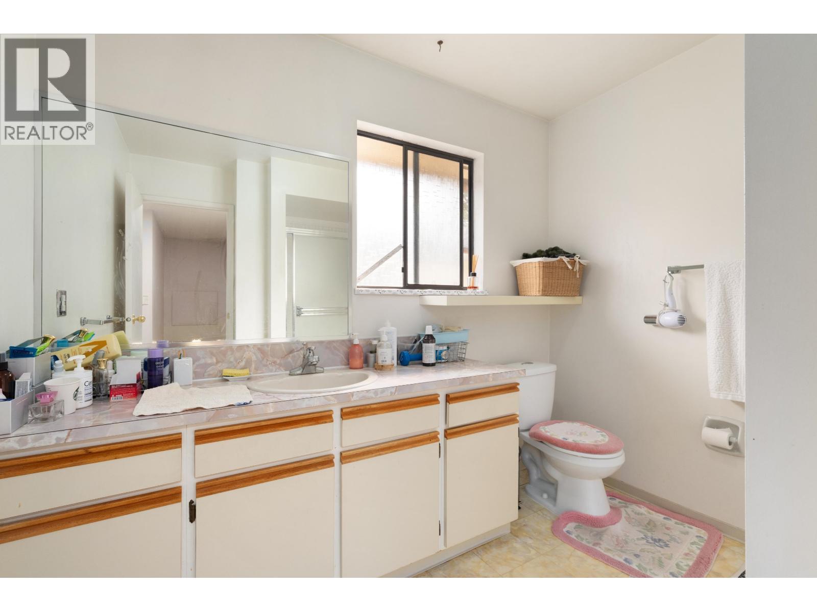 7340 Schaefer Avenue Property Photo 15