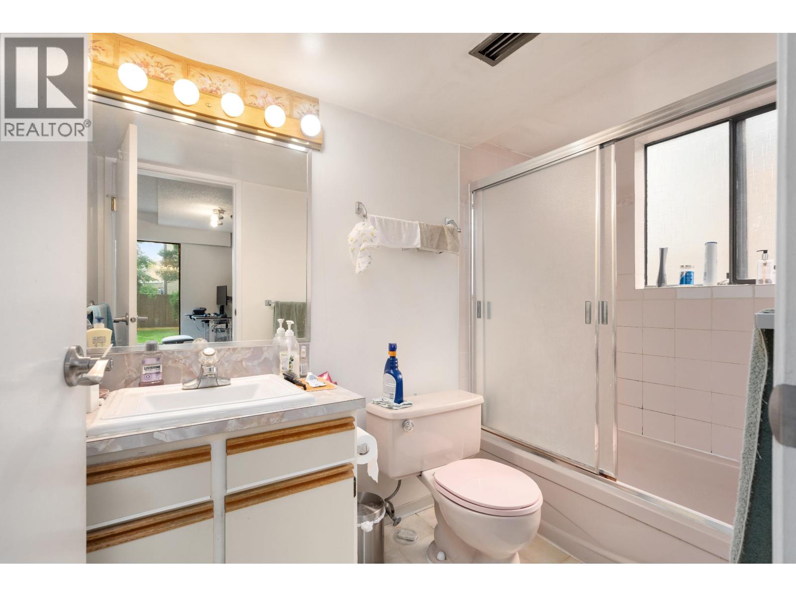 7340 Schaefer Avenue Property Photo 17