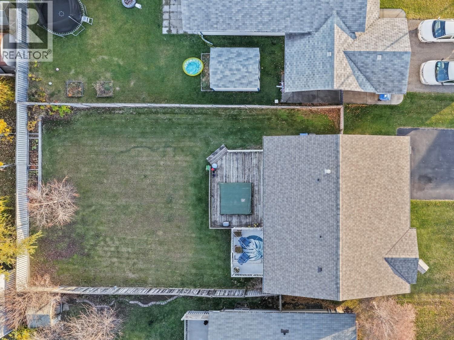 11319 98 Street Property Photo 3