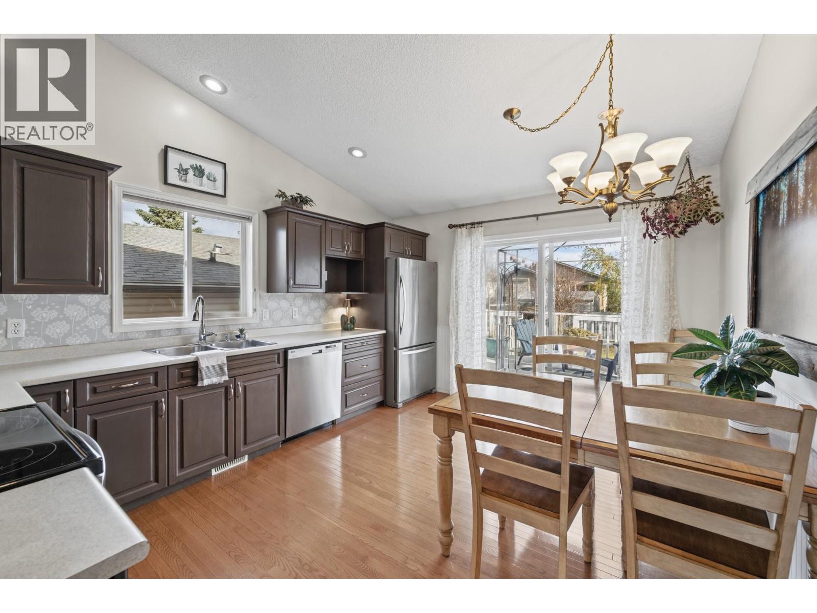 11319 98 Street Property Photo 9