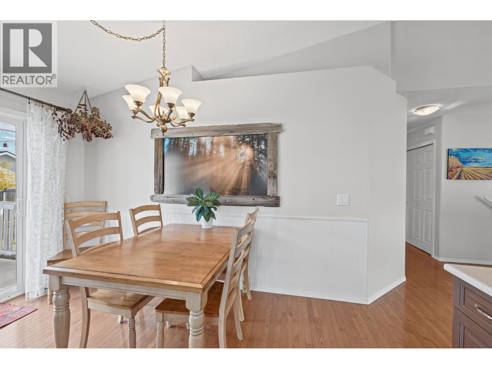 11319 98 Street Property Photo 13