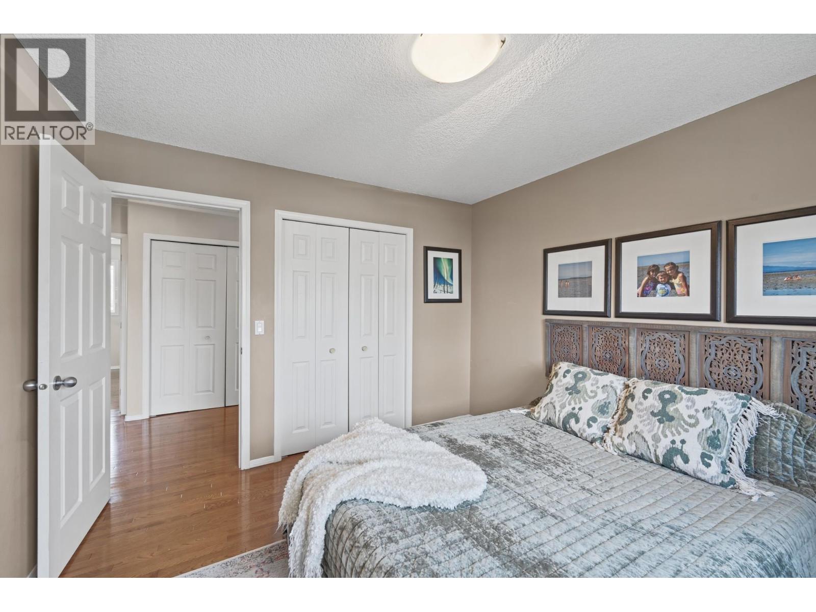 11319 98 Street Property Photo 16