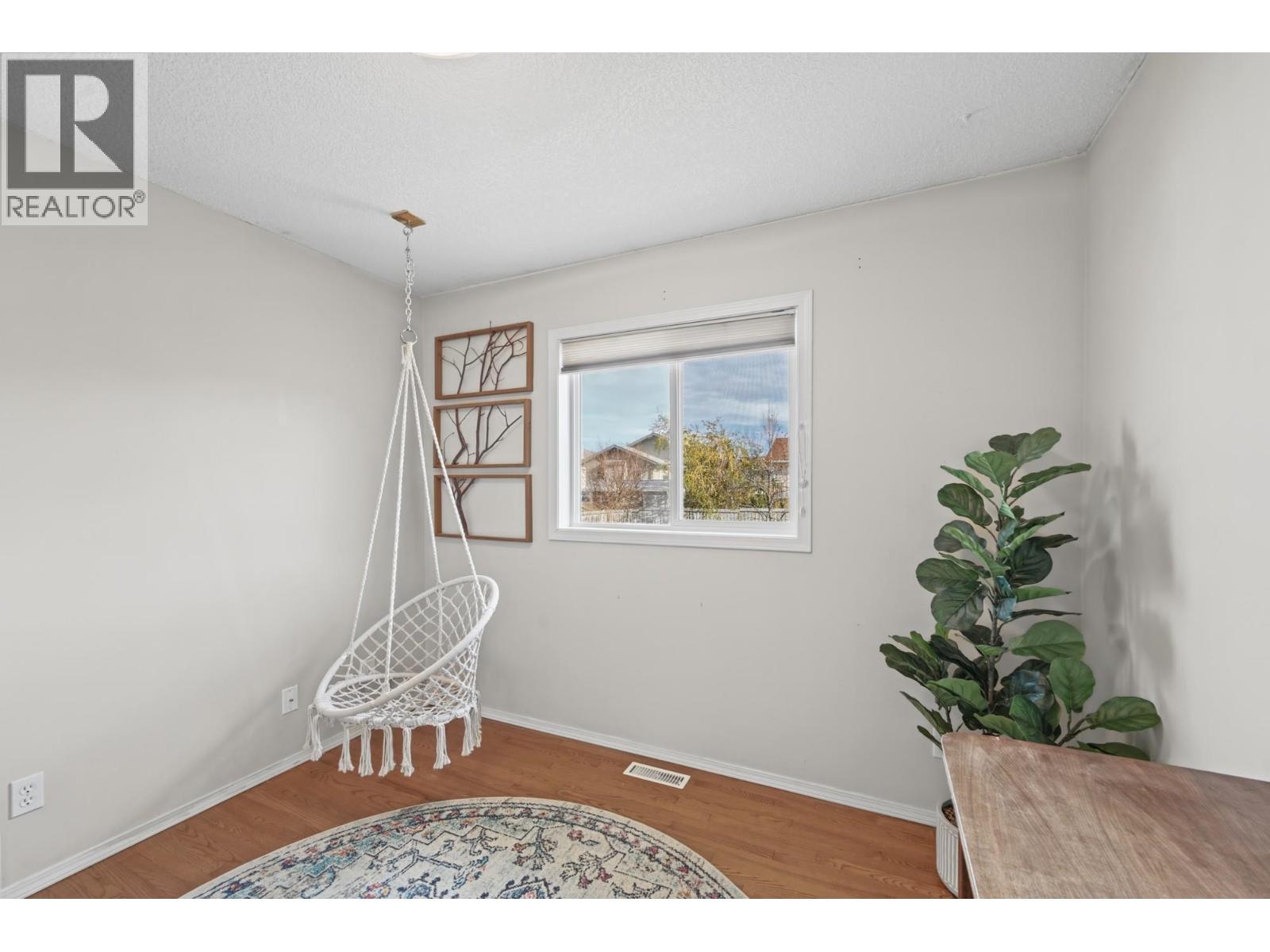 11319 98 Street Property Photo 19