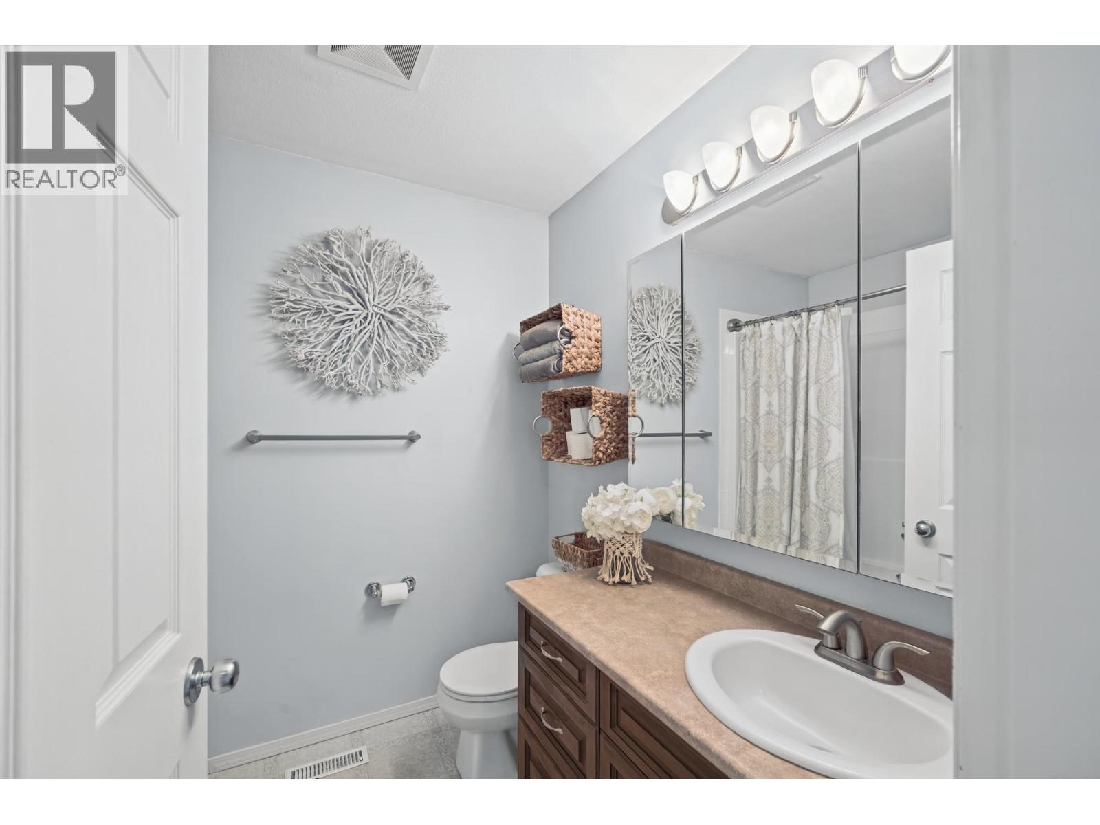 11319 98 Street Property Photo 20
