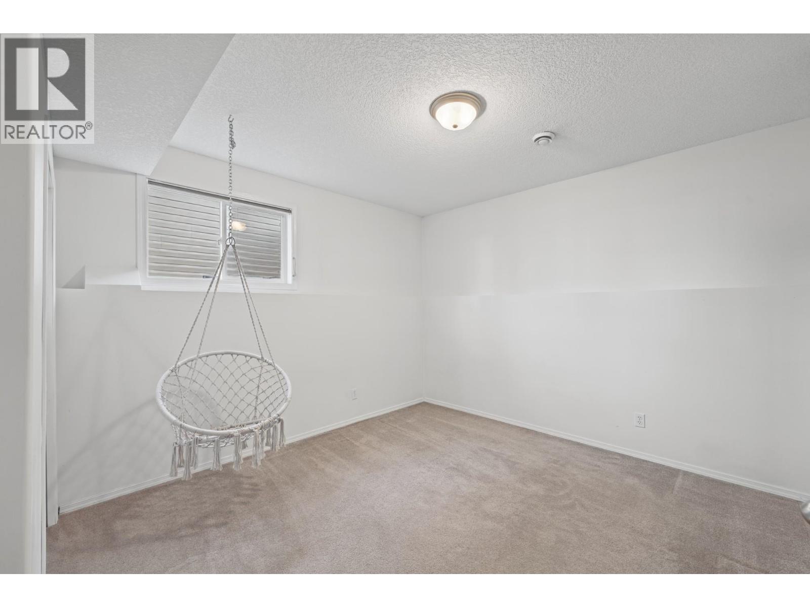 11319 98 Street Property Photo 28