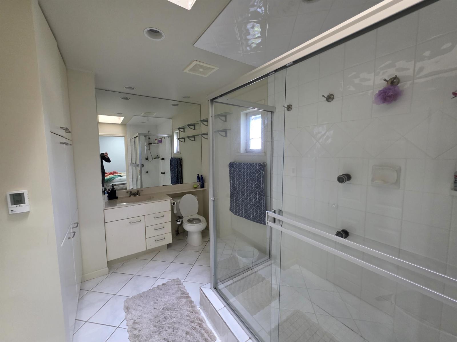 15580 20 Avenue Property Photo 9