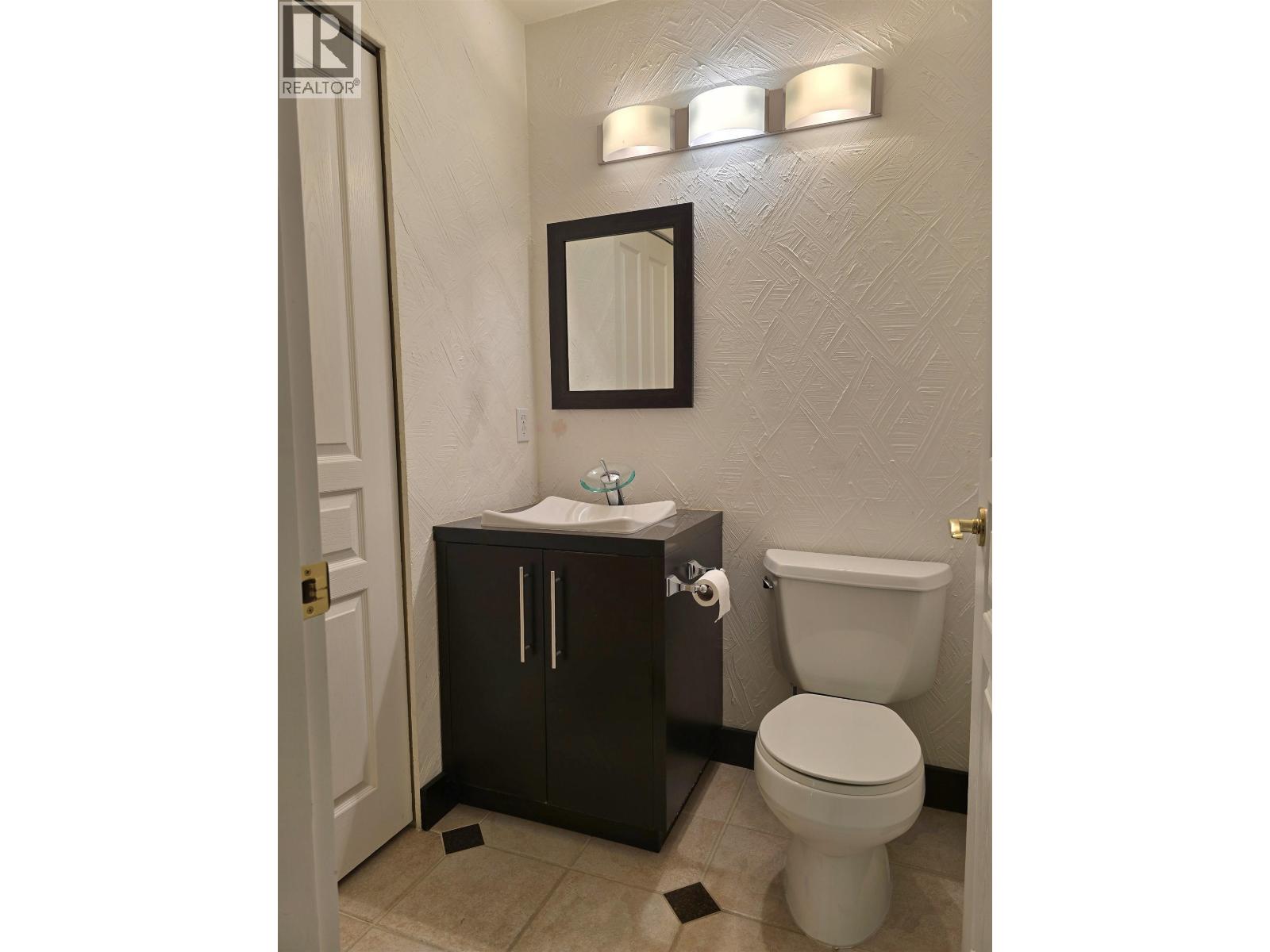 224 1465 Parkway Boulevard Property Photo 12
