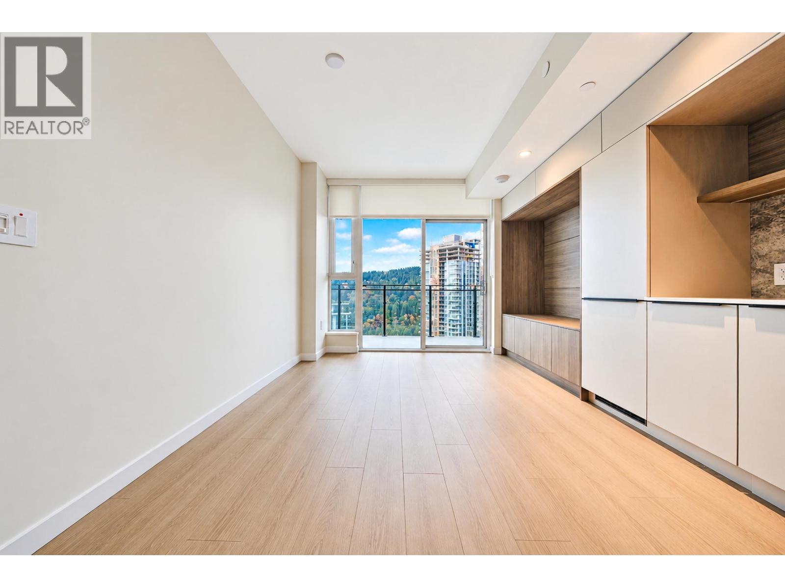 2506 612 Elmwood Street Property Photo 14