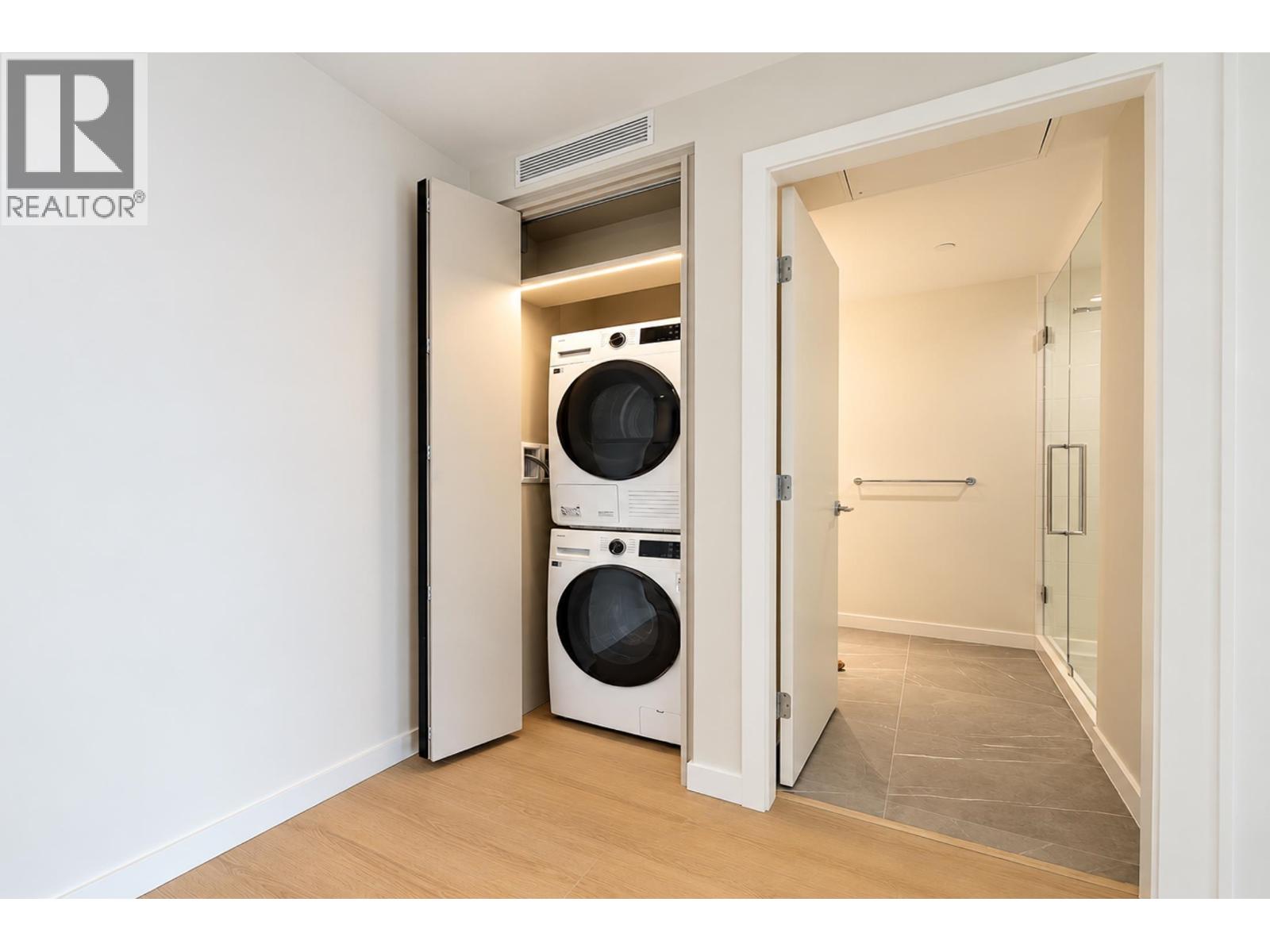 2506 612 Elmwood Street Property Photo 18