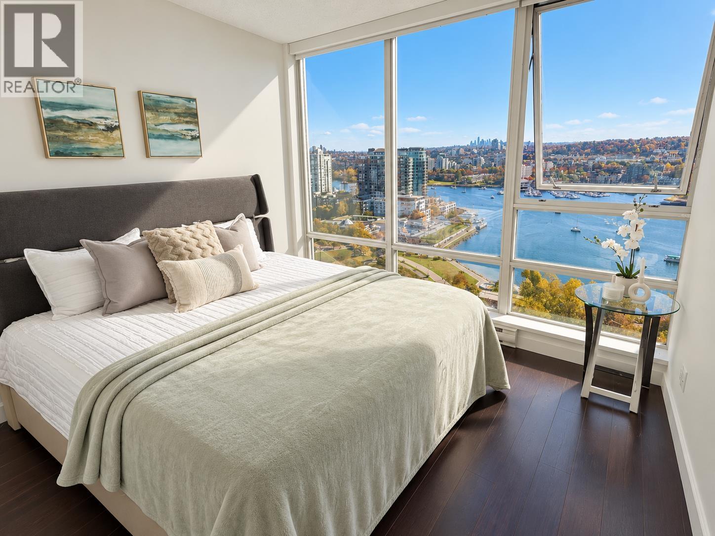2501 1408 Strathmore Mews Property Photo 8