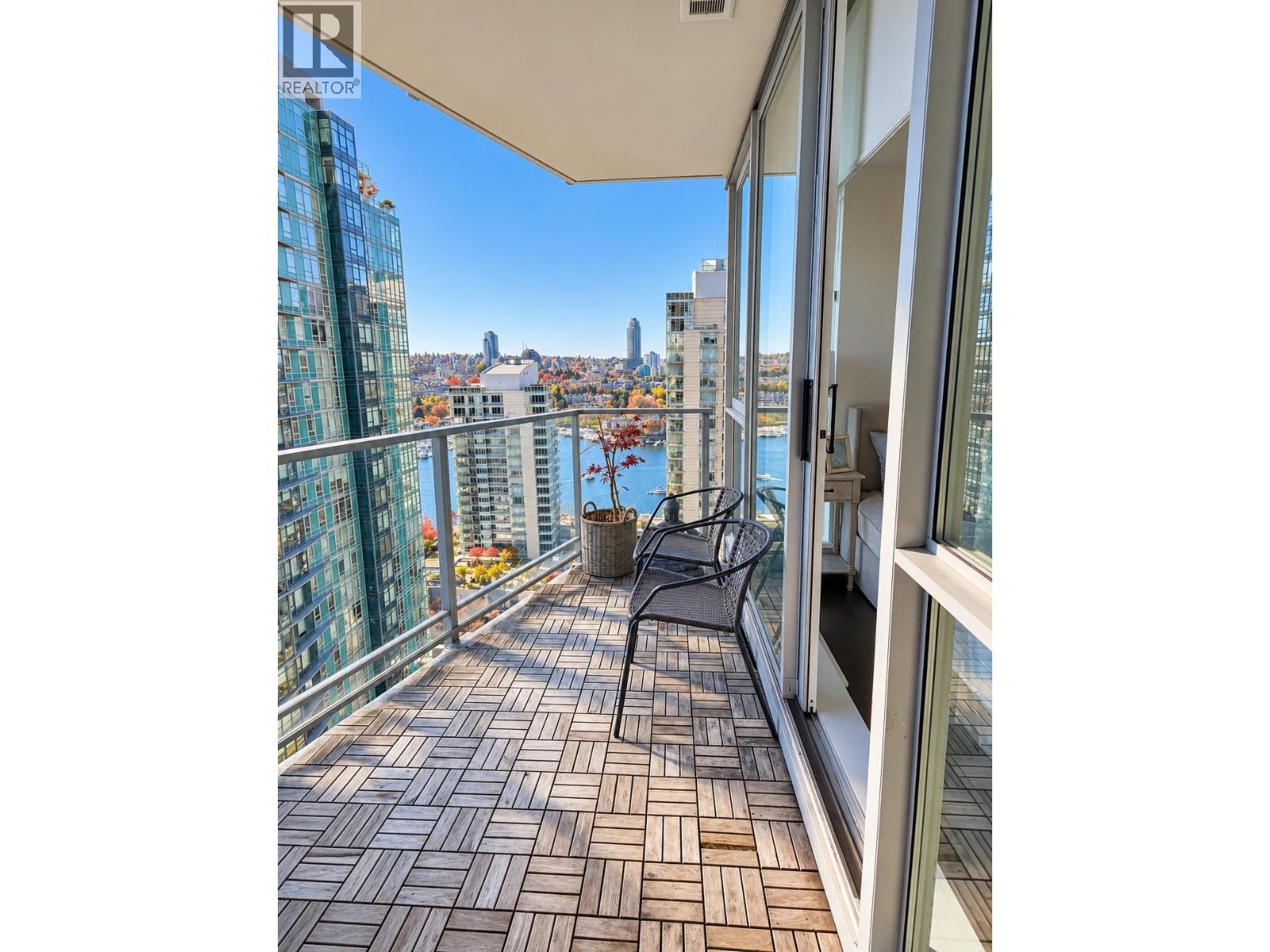 2501 1408 Strathmore Mews Property Photo 10