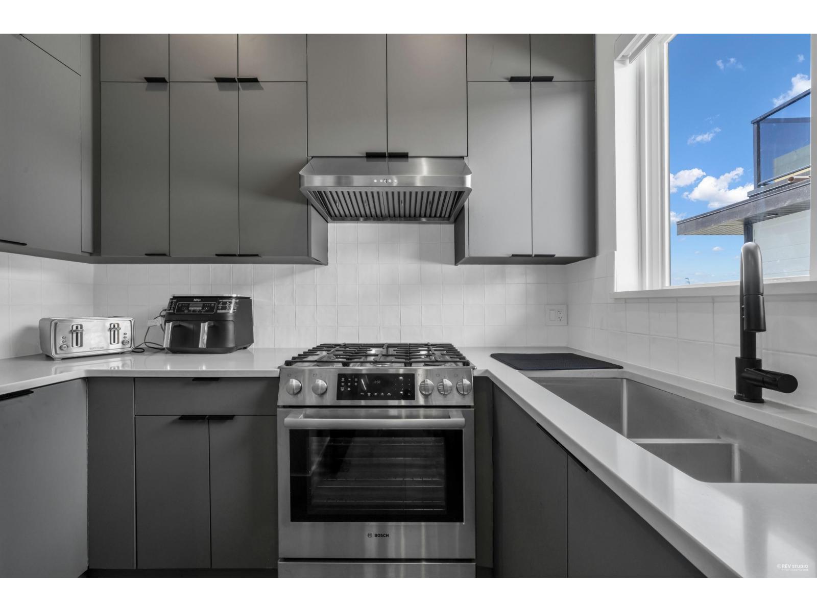 11344 River Road Property Photo 13