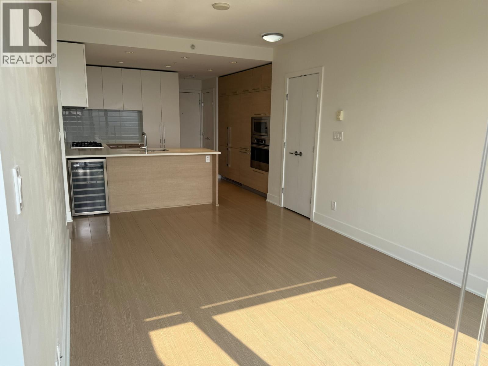 3310 1188 Pinetree Way Property Photo 2