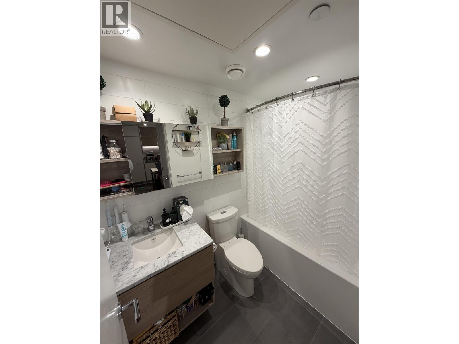 2706 657 Whiting Way Property Photo 12