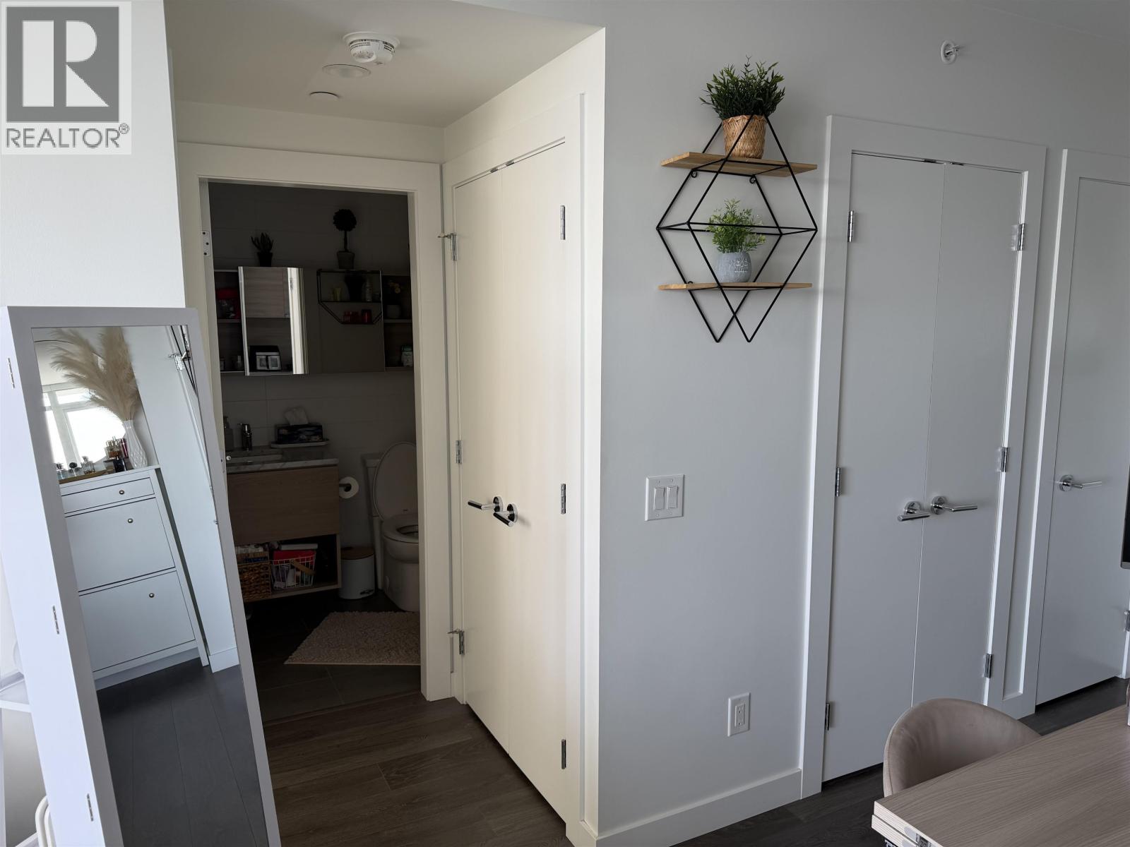 2706 657 Whiting Way Property Photo 15
