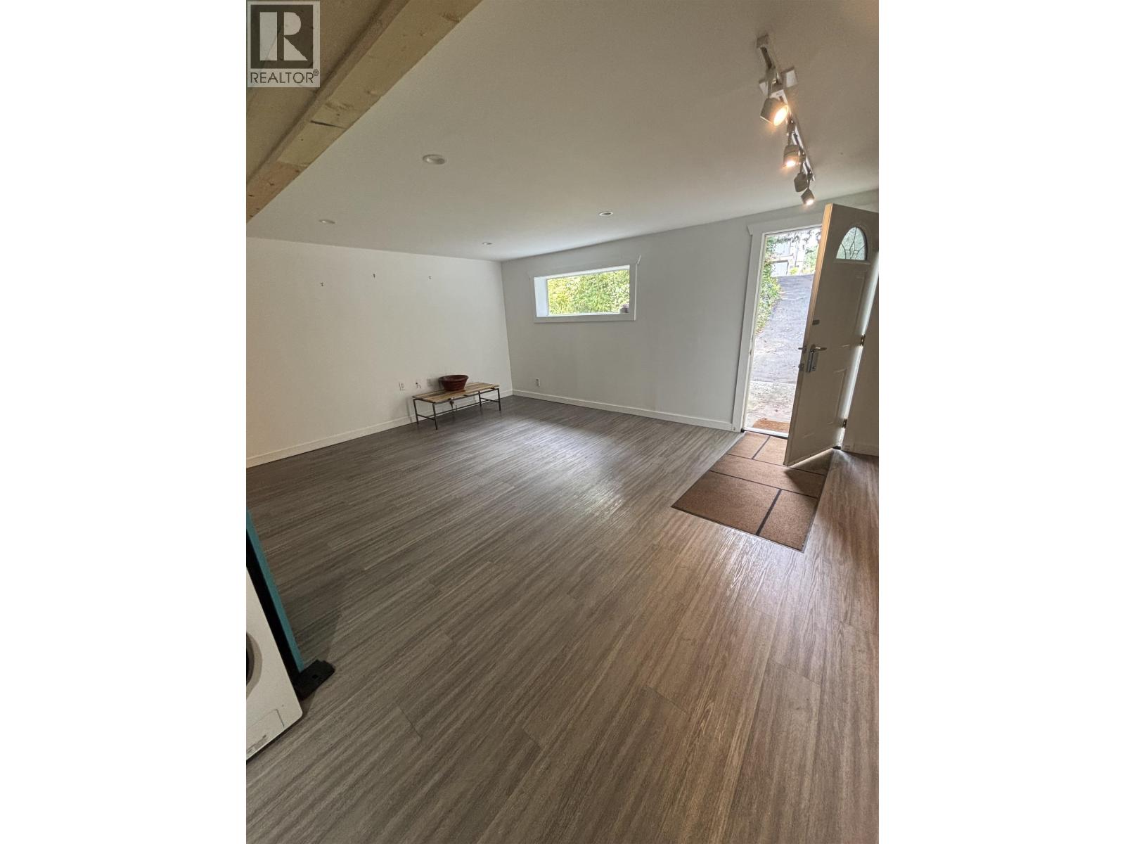 23942 Fern Crescent Property Photo 16