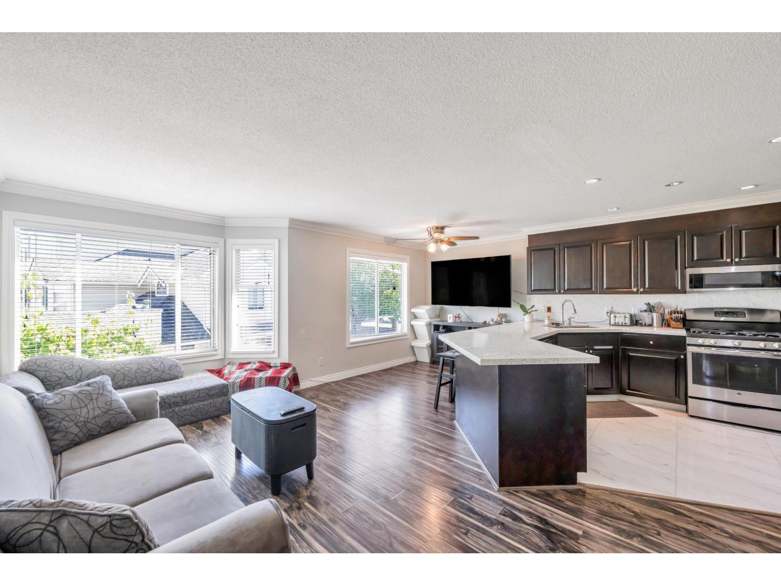 97 7955 122 Street Property Photo 13