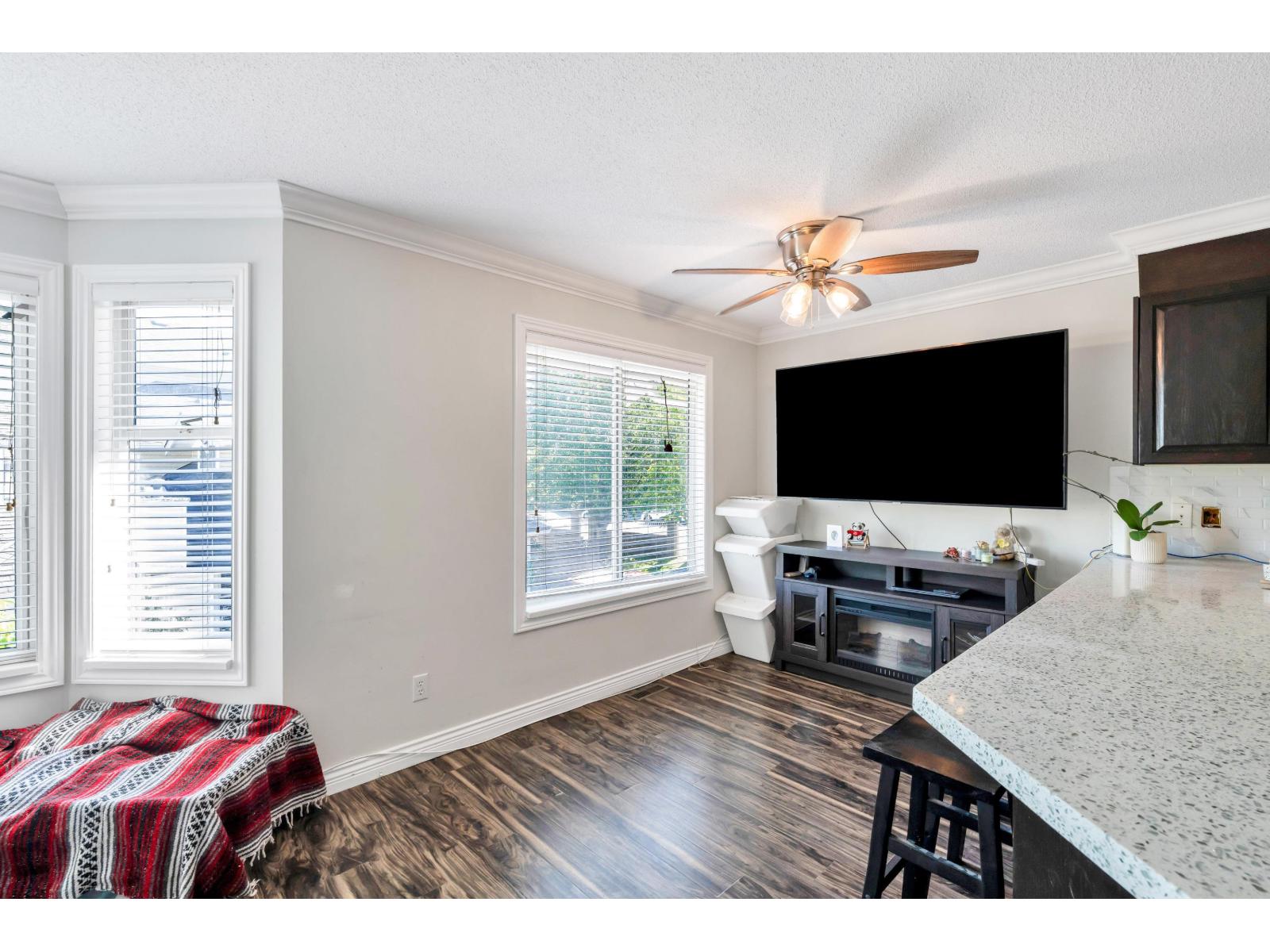 97 7955 122 Street Property Photo 16