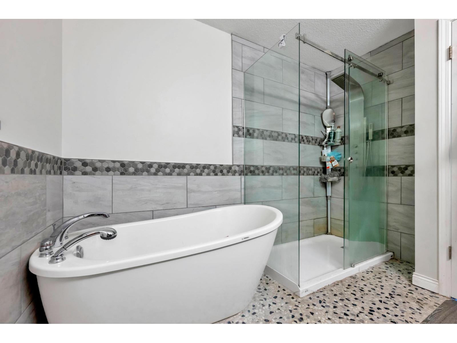 97 7955 122 Street Property Photo 30