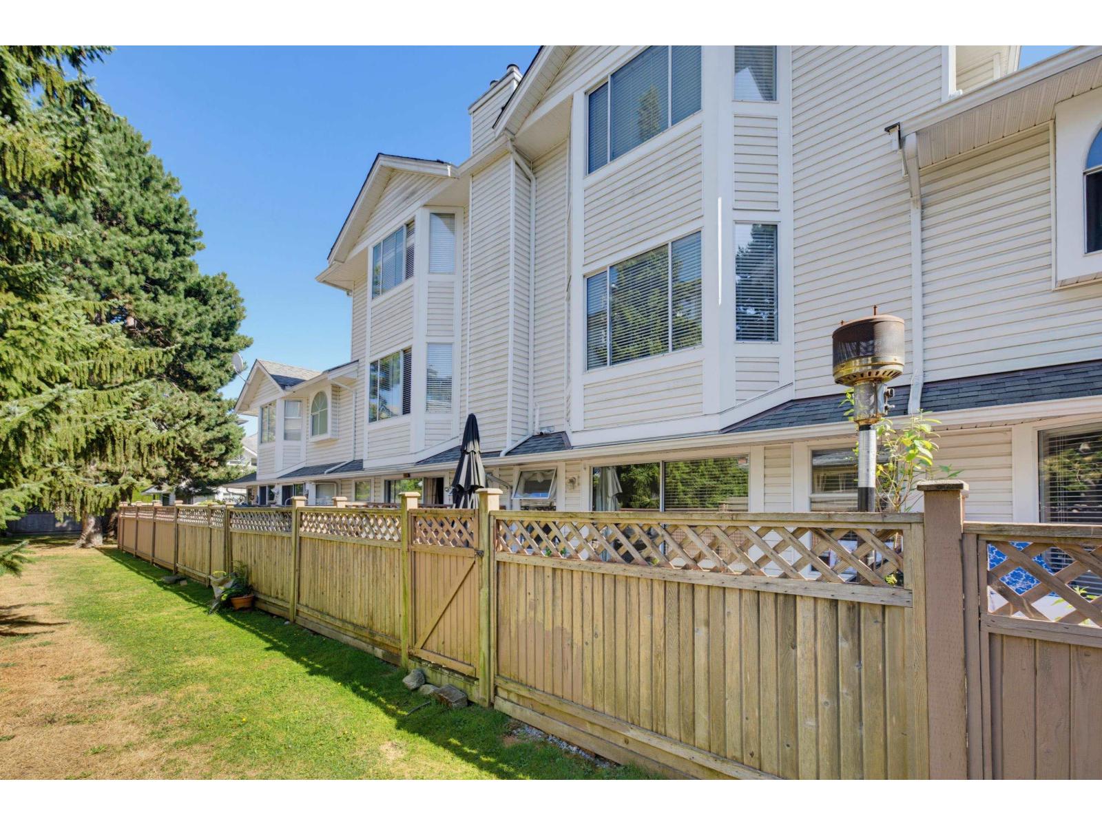 97 7955 122 Street Property Photo 35