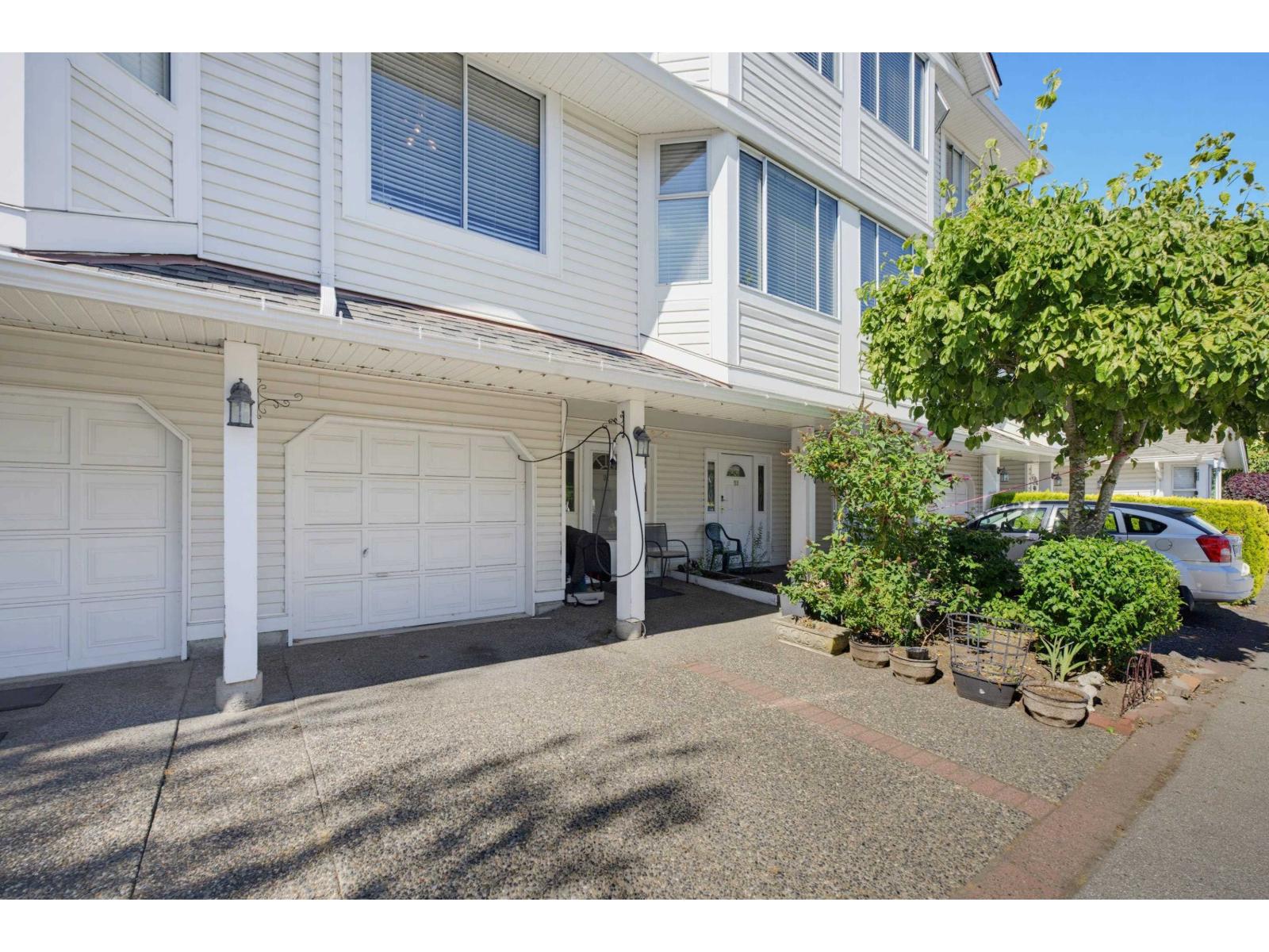 97 7955 122 Street Property Photo 36