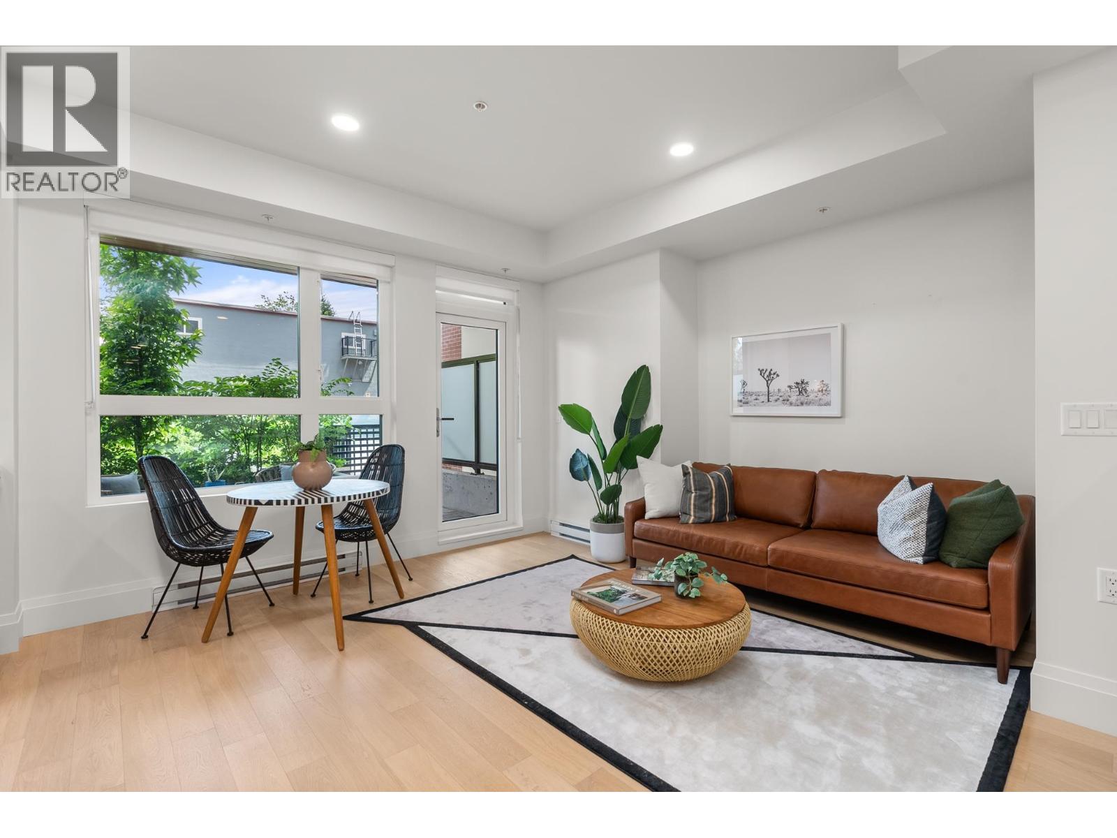 106 2550 Garden Drive Property Photo 3